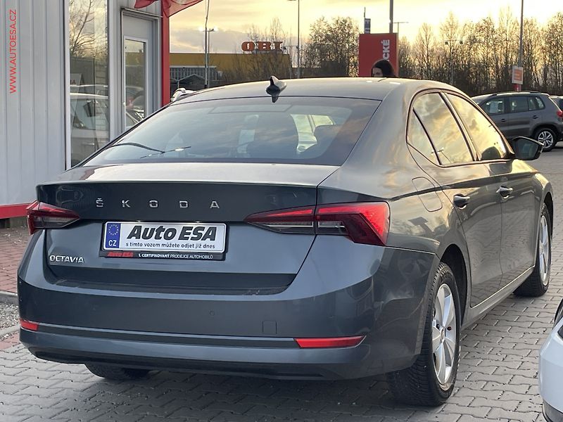 Škoda Octavia (2021) 2.0 TDi, ČR, Active, LED - fotka 4 z 17