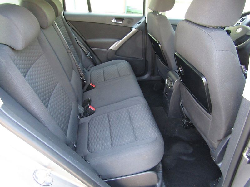 Volkswagen Tiguan (2008) 2.0 TDI 100kW  4x4 BEZ KOROZE - fotka 26 z 36