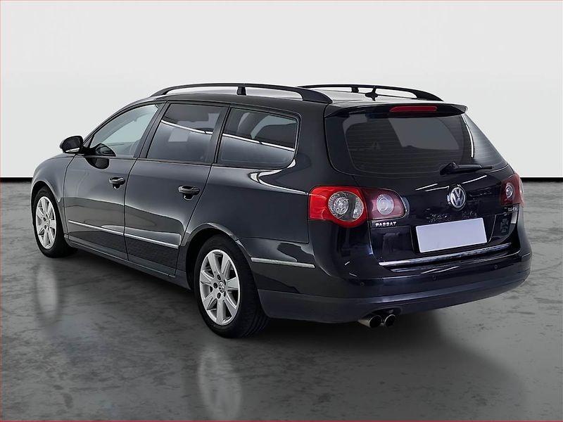 Volkswagen Passat (2006) Sportline 2.0 FSI, Serv.kniha - fotka 4 z 16