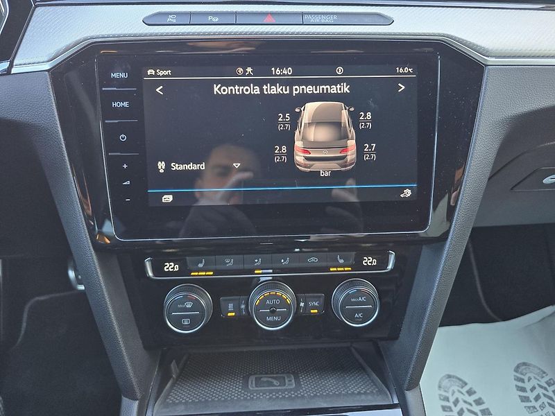 Volkswagen Arteon R-LINE 200kW KŮŽE VIRTUAL CAM - fotka 38 z 50