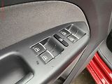 Volkswagen Touran (2011) 1.4 TSi, Highline, výhřev sed - náhled 13