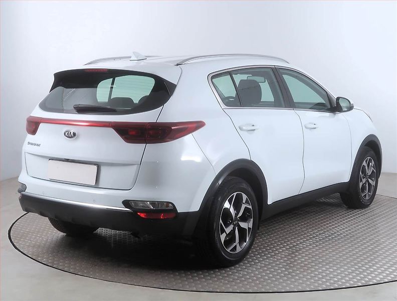Kia Sportage (2018) Gold 1.6 T-GDI, Serv.kniha - fotka 5 z 15