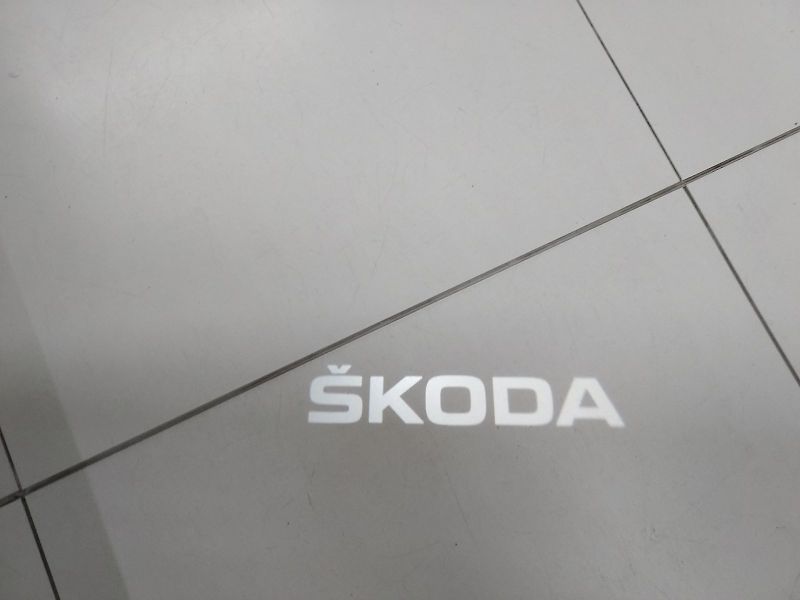 Škoda Octavia (2022) COM RS TDI 147/2.0 A7A - fotka 23 z 33