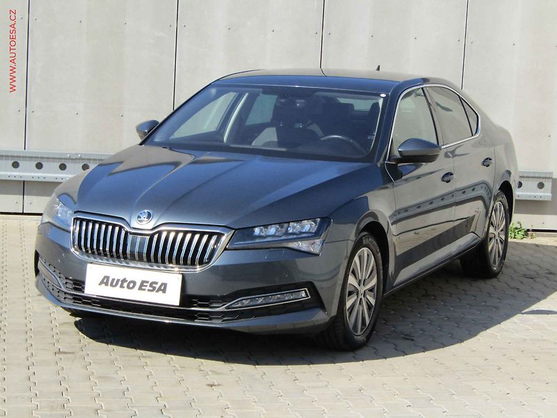 Škoda Superb (2021) 2.0 TDi, ČR, DSG, navi, LED - fotka 3 z 20