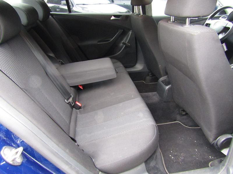 Volkswagen Passat (2008) 1.4 TSI 90kW - fotka 24 z 42