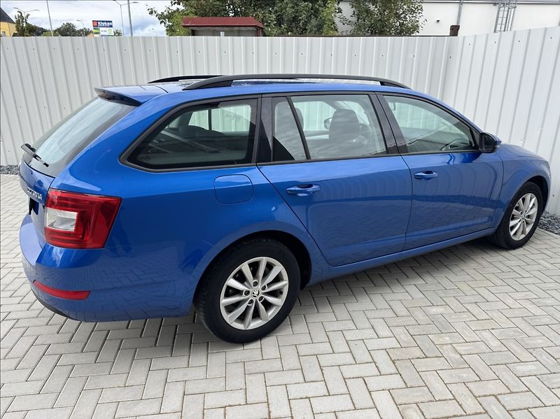 Škoda Octavia 1,6 TDI 81kW 2.maj původ ČR - fotka 13 z 50
