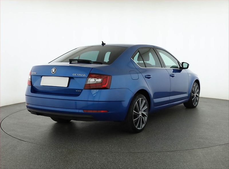 Škoda Octavia (2017) Laurin&Klement 2.0 TDI 4x4 - fotka 5 z 17