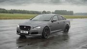 Jaguar XJR575.