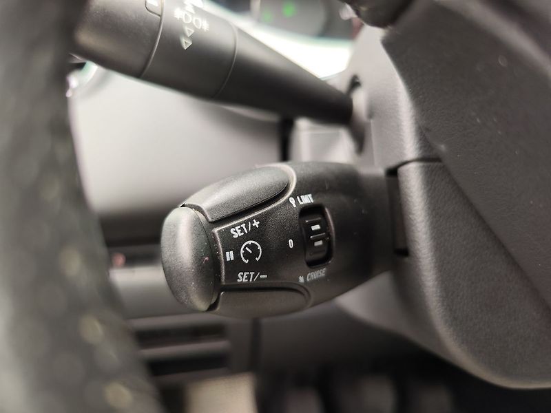 Peugeot 5008 2.0 HDI/110kW Allure - fotka 28 z 35