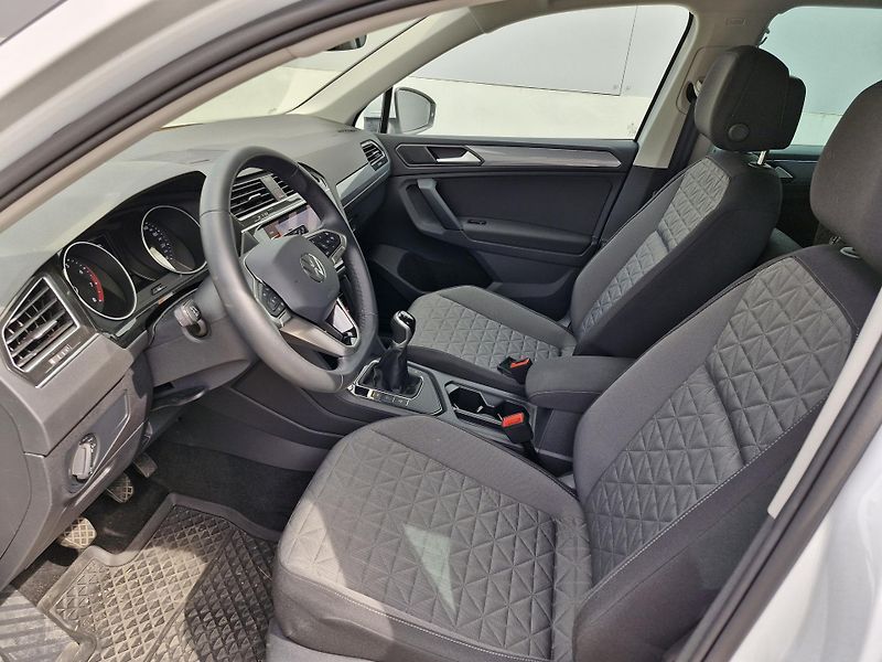 Volkswagen Tiguan Life 1,5 TSI (110 kW) MAN - fotka 6 z 6