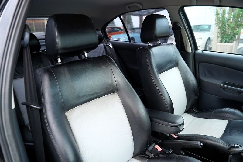 Škoda Octavia 1.9 TDI, 110KW/ČR/kůže/Al.kola - fotka 30 z 36