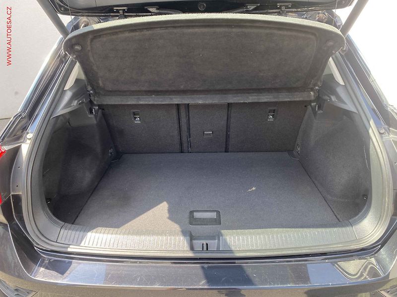 Volkswagen T-Roc (2019) 1.0 TSi, Comfortline, navi - fotka 7 z 17