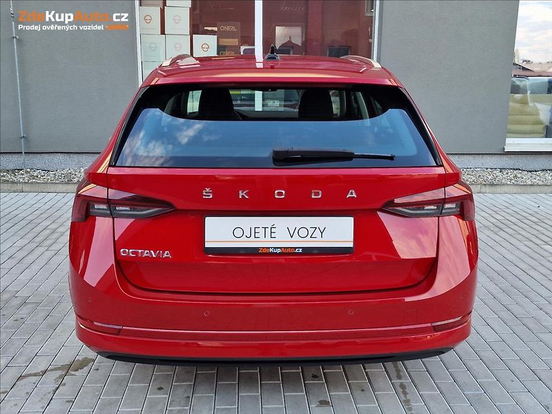 Škoda Octavia 2.0TDI Style Combi,ČR,1.Maj. - fotka 9 z 49