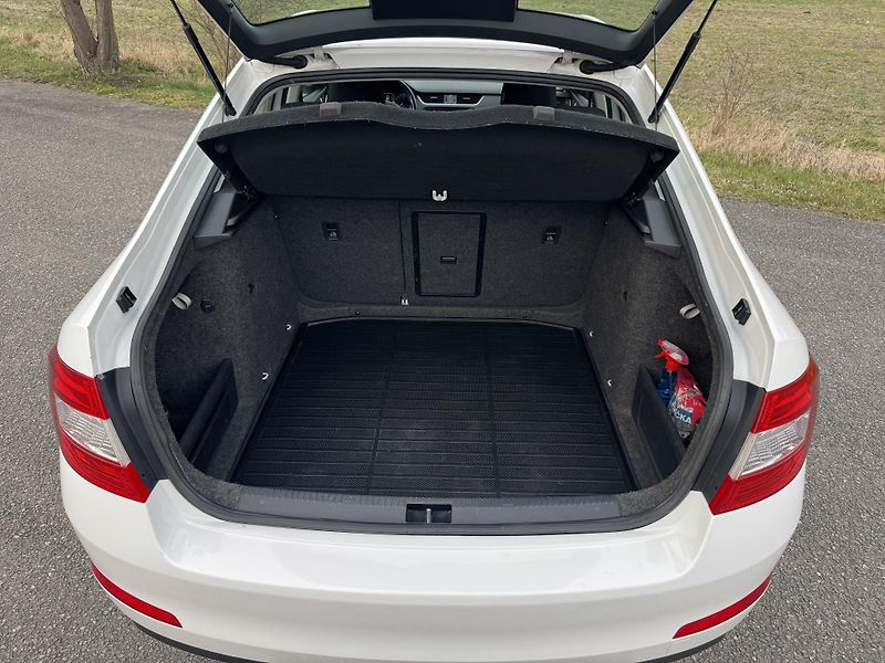 Škoda Octavia (2013) Ambition 1.2TSI 77kW, ČR - fotka 9 z 15