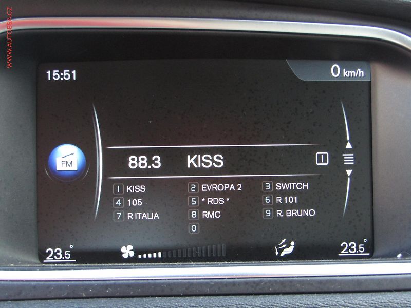 Volvo V40 (2017) 2.0 D2, AC, LED, kůže - fotka 15 z 17