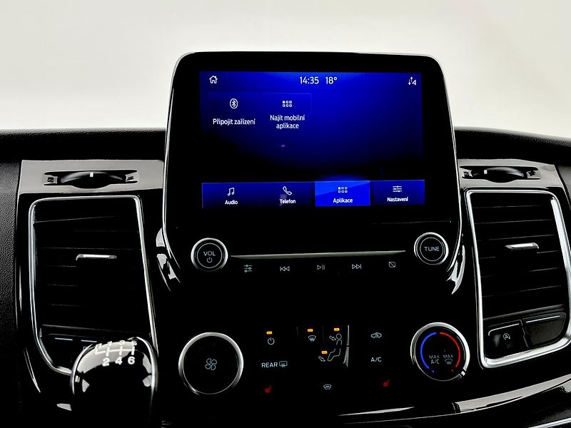Ford Tourneo Custom TitaniumL2 - fotka 23 z 27