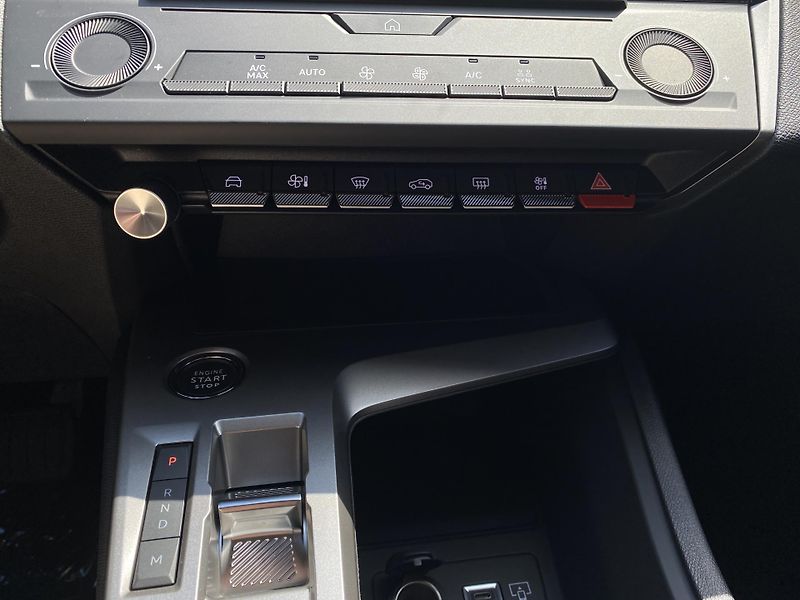 Peugeot 308 (2025) SW STYLE BlueHDi 130 S&S EAT8 - fotka 22 z 27