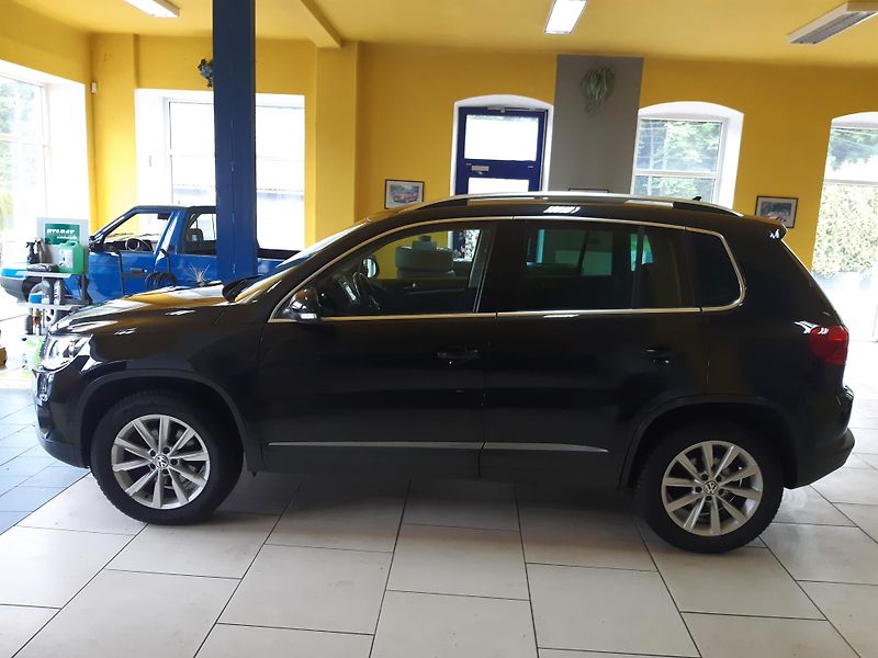 Volkswagen Tiguan 2.0 TDI 4x4 DIGIKLIMA TAŽNÉ - fotka 4 z 28