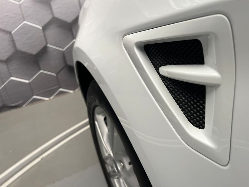Ford S-MAX 2.0 EB Titanium LED manuál - fotka 46 z 58