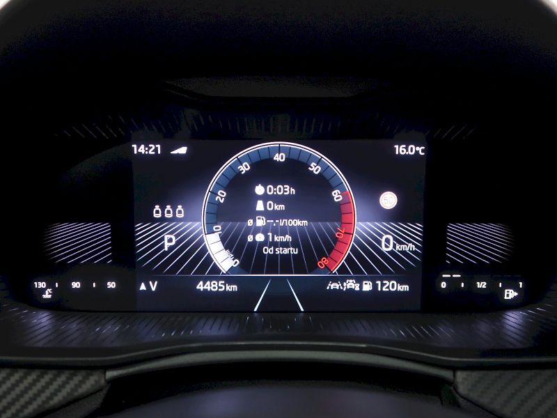 Škoda Scala (2025) MONTE CARLO 1.0TSI 85KW DSG PA - fotka 20 z 38