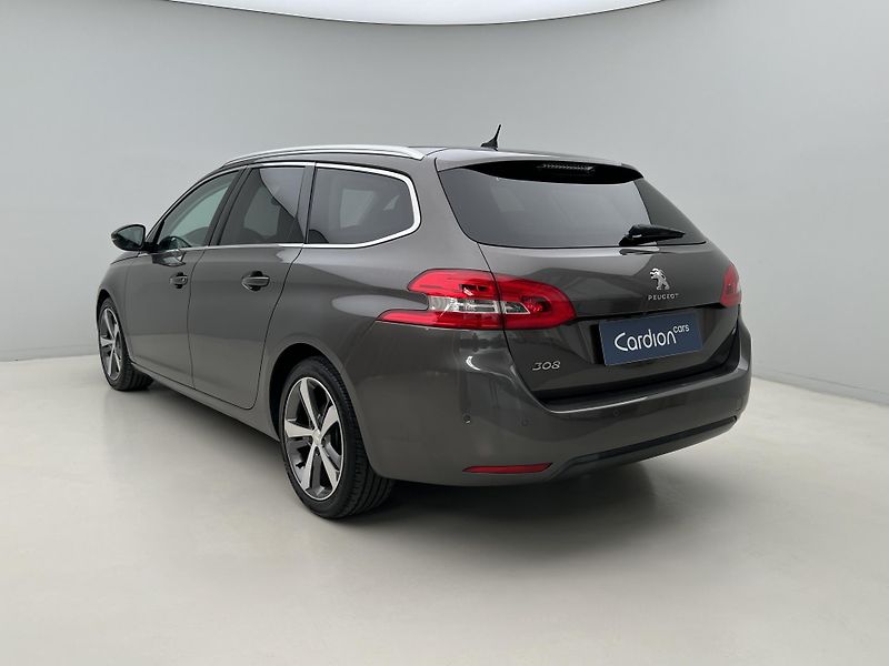 Peugeot 308 1.2 PURETECH ACTIVE 1. maj. - fotka 9 z 39