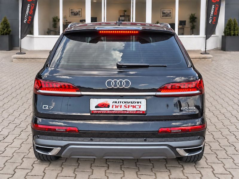Audi Q7 (2022) 50TDI 210kW S-LINE -1.MAJ.-DPH - fotka 7 z 37