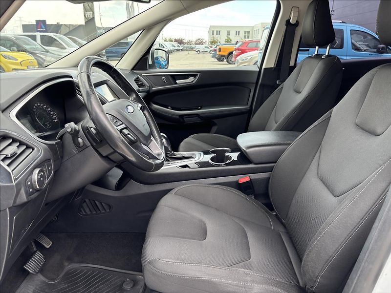 Ford S-MAX 2,0 TDCi 110 kW Titanium - fotka 22 z 45