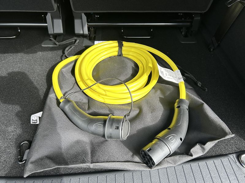Ford Tourneo Connect 1.5 Ecoboost 110kW AT Titanium - fotka 8 z 40