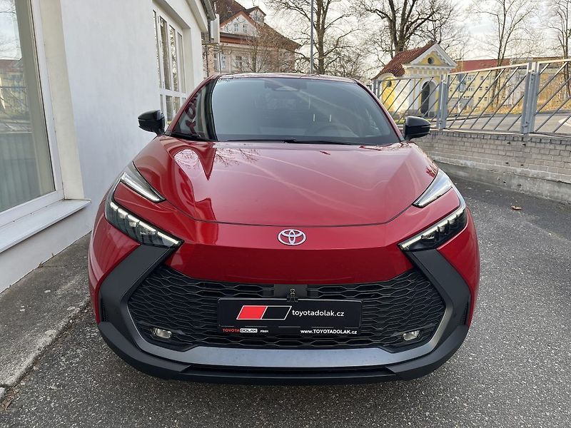 Toyota C-HR 1,8 HEV Style - fotka 2 z 27