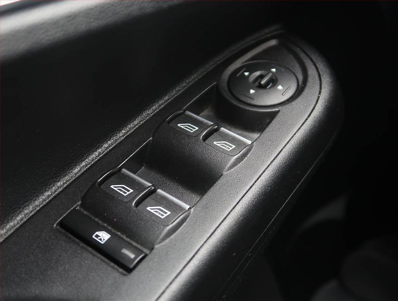 Ford B-MAX (2015) 1.0 EcoBoost, Serv.kniha - fotka 14 z 16