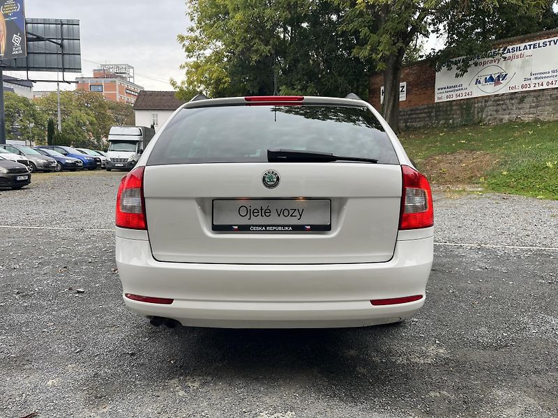 Škoda Octavia (2009) 1,4 TSi 90 Kw DSG ELEGANCE - fotka 6 z 14