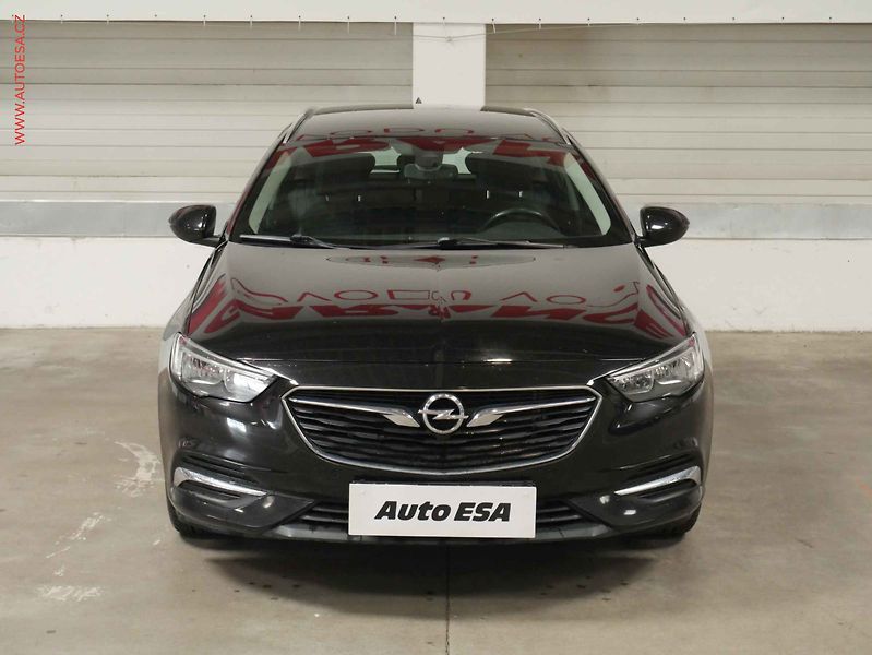 Opel Insignia (2017) 2.0CDTi, Navi, AC - fotka 2 z 19