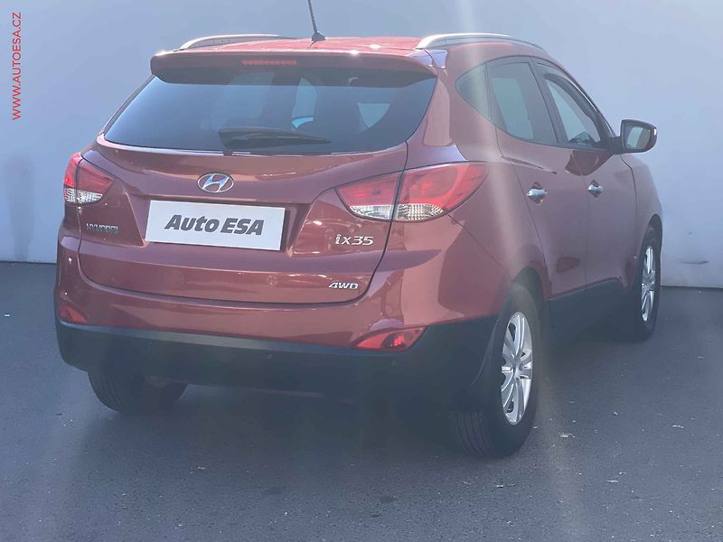Hyundai ix35 (2010) 2.0i 4x4, ČR, AAC, ČR - fotka 4 z 17