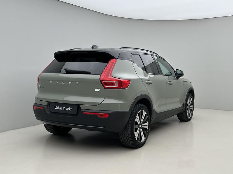 Volvo XC40 RECHARGE CORE AUT - fotka 13 z 46