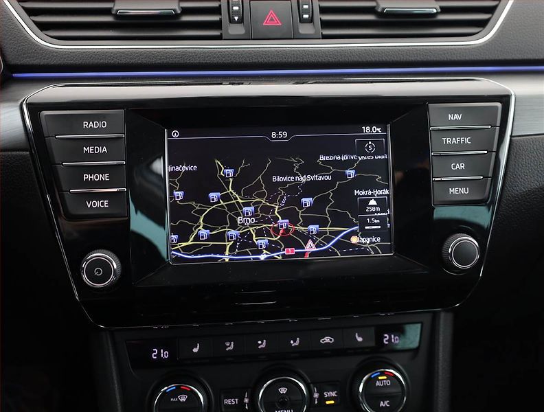 Škoda Superb (2016) Style 2.0 TDI, Automat, Navi - fotka 17 z 26