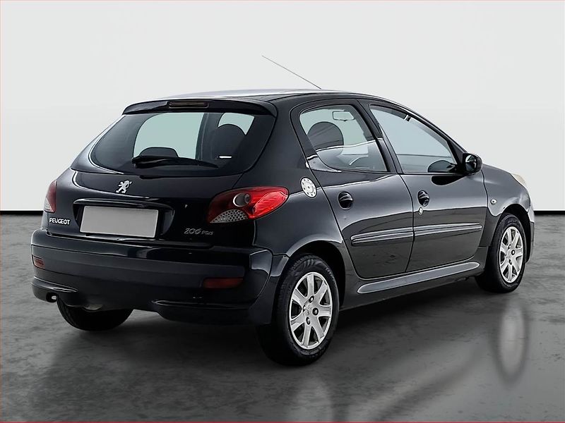 Peugeot 206 (2010) 1.4 HDI, po STK, jezdí výborně - fotka 5 z 16