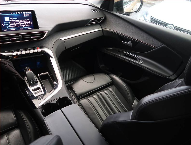 Peugeot 3008 (2017) Allure 1.6 THP, Automat - fotka 8 z 21