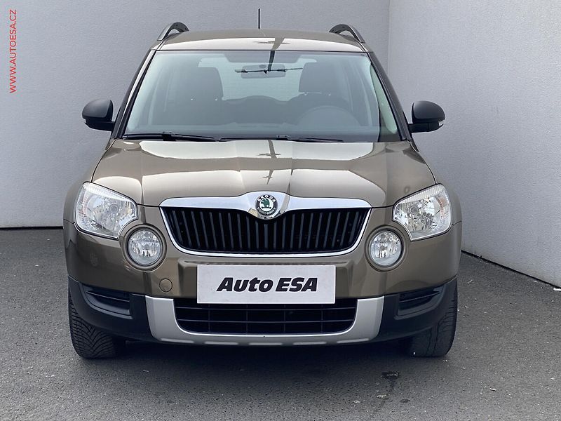 Škoda Yeti (2012) 1.2 TSi, AC, výhřev sed - fotka 2 z 16