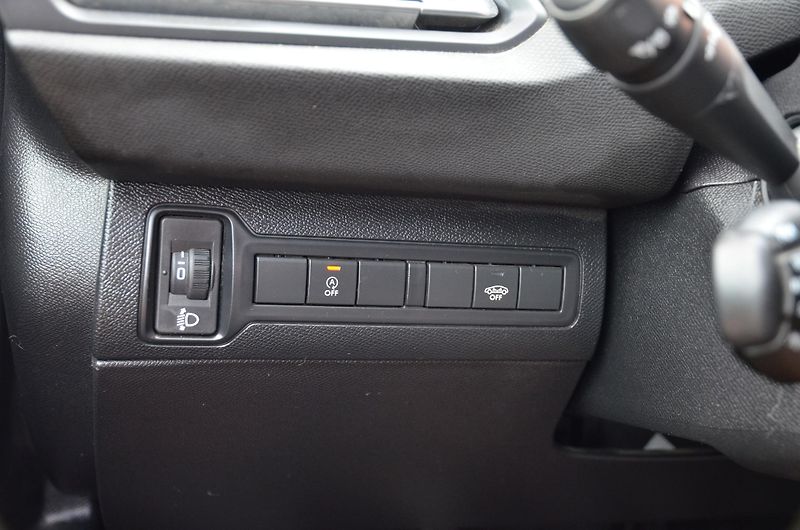 Peugeot 308 (2019) 1.5 HDi 96kW NAVI /STK 06/2028 - fotka 17 z 29