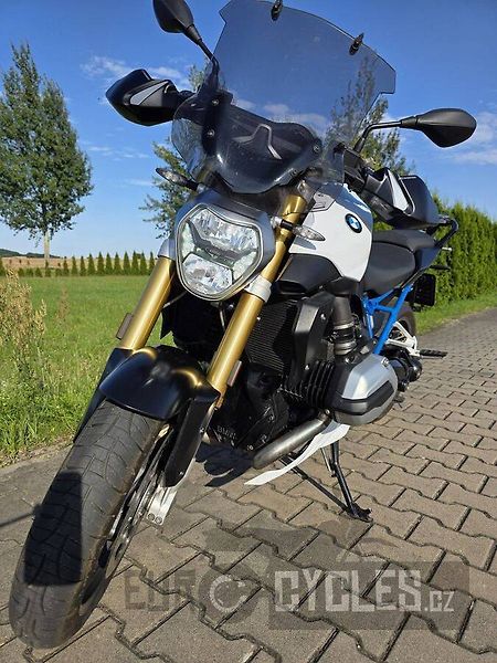 BMW R 1200 R (2021) - fotka 11 z 19