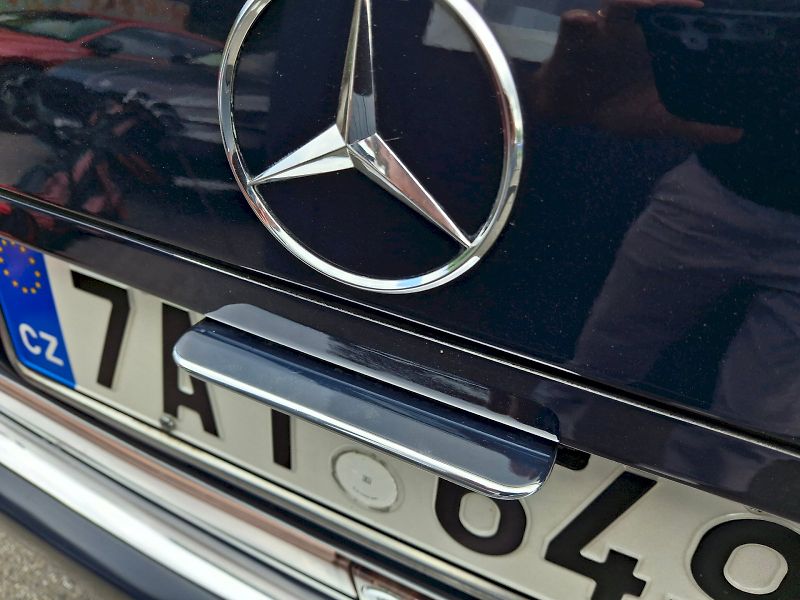Mercedes-Benz Třídy S (1991) 400 SEL 4,2i 210kW - fotka 14 z 31