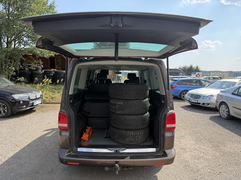 Volkswagen Multivan 2.0 TDI 7 MIST KUŽE HIGHLINE - fotka 9 z 23