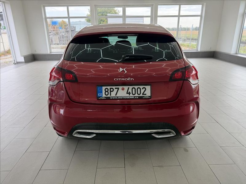 Citroën DS4 1,6 HDI, Manuál, 82kw - fotka 4 z 26
