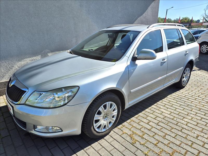 Škoda Octavia 1,4 TSI Combi Klima Výhřev ESP - fotografie inzerátu