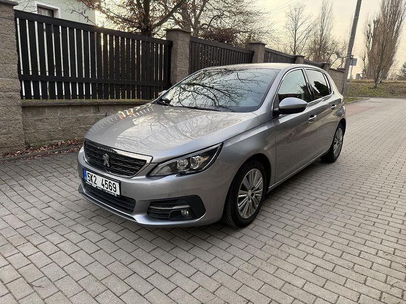 Peugeot 308 (2018) - fotka 2 z 17