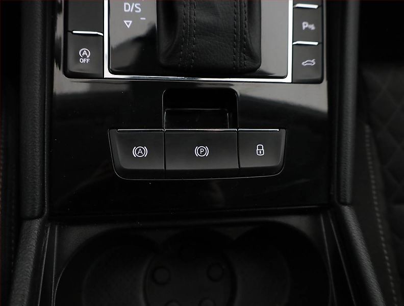 Škoda Superb (2018) Style Plus 2.0 TDI, 4X4 - fotka 18 z 21