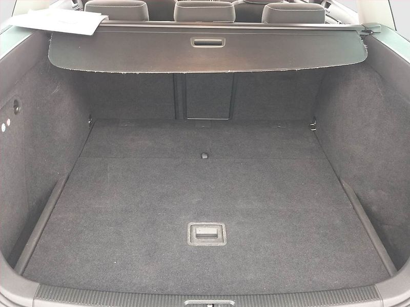 Volkswagen Golf (2012) Comfortline 1.2 TSI - fotka 14 z 22