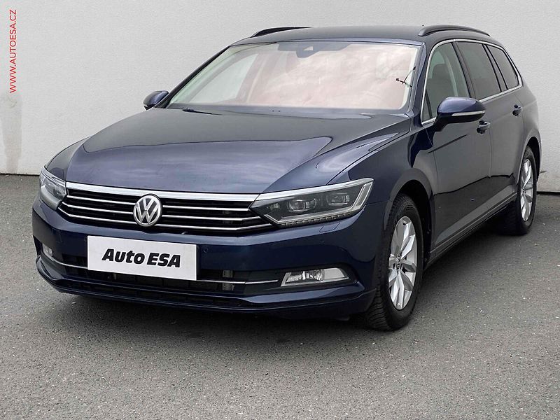 Volkswagen Passat (2015) 2.0 TDi, Comfortline, LED - fotka 3 z 18