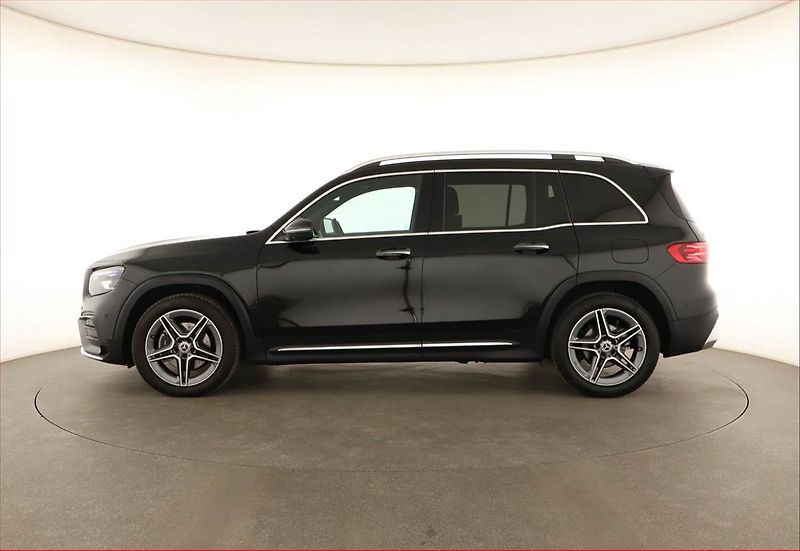 Mercedes-Benz GLB (2024) 200 d 4MATIC - fotka 3 z 20