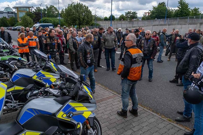Z benefiční jízdy motocyklů na podporu válečných veteránů.